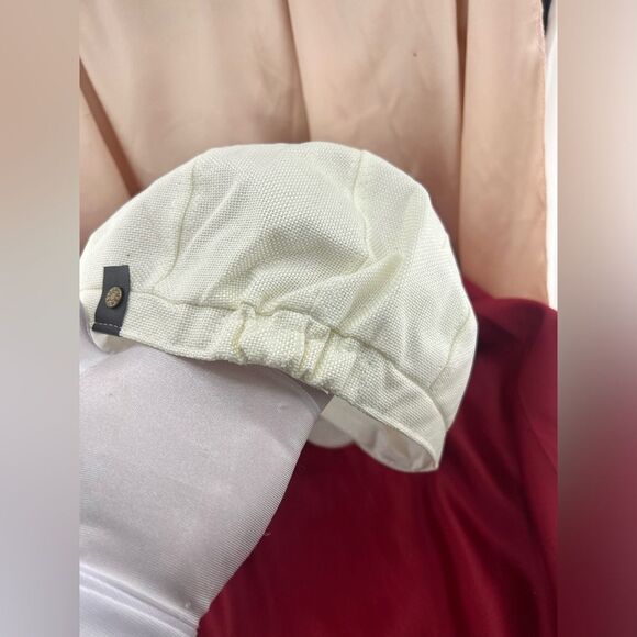 Stylish White Newsboy Cap - Picture 5 of 6